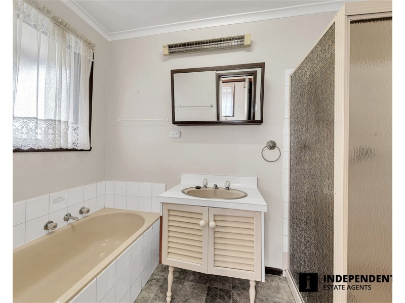 36 Marklin St, Cranbourne VIC 3977