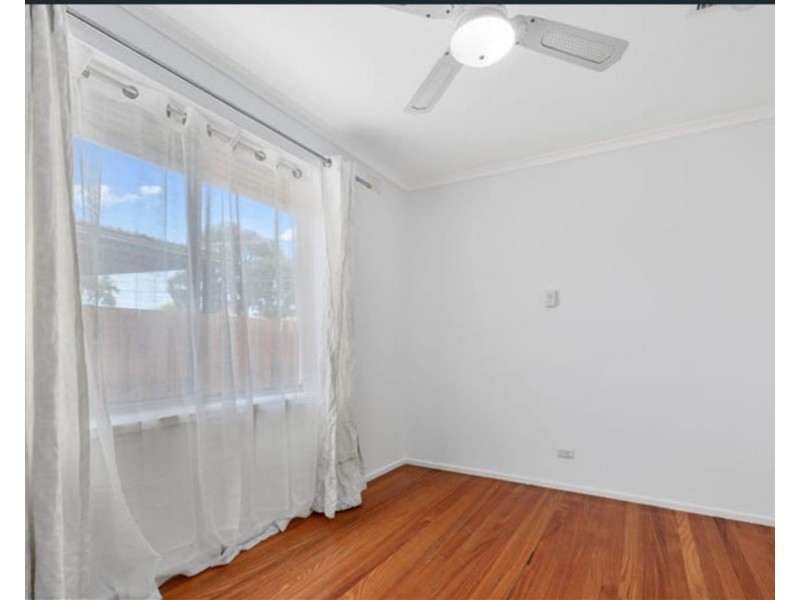 1 Bennett St, Melton South VIC 3338