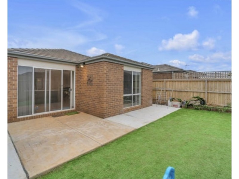 27 Andie Way, Tarneit VIC 3029