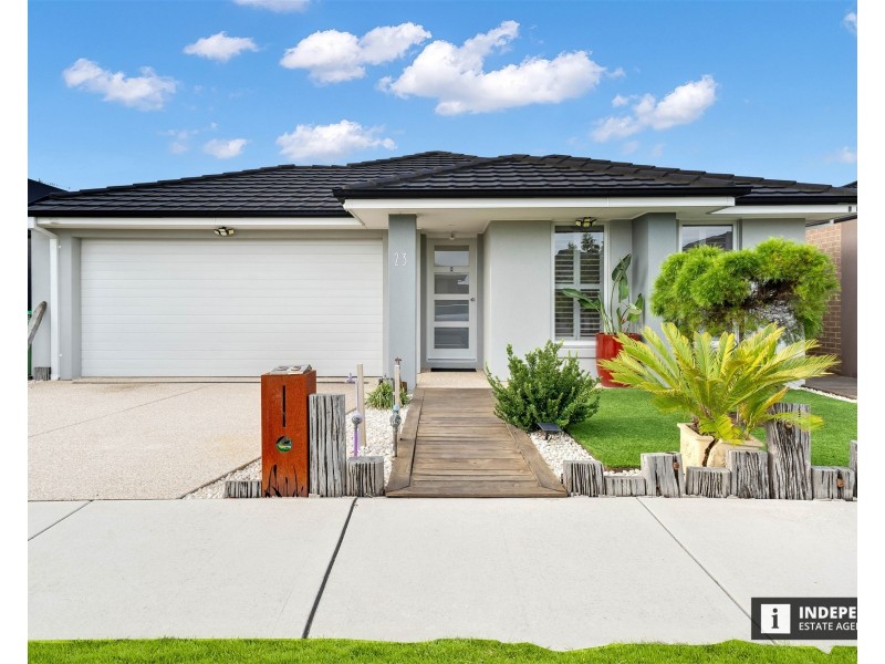 23 Merano Circuit, Cranbourne South VIC 3977