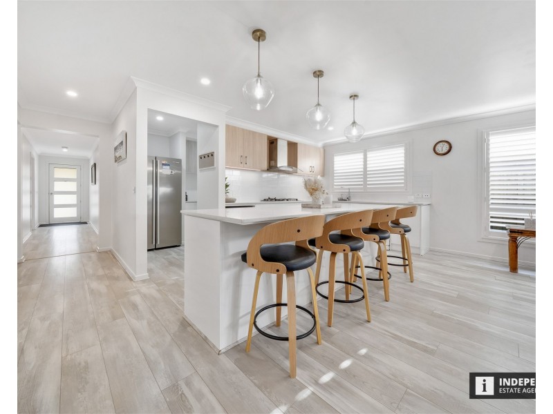 23 Merano Circuit, Cranbourne South VIC 3977