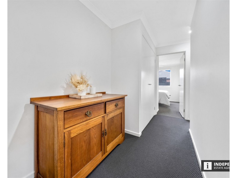 23 Merano Circuit, Cranbourne South VIC 3977