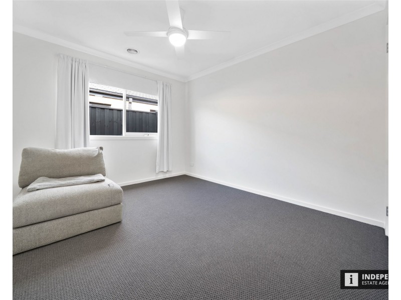23 Merano Circuit, Cranbourne South VIC 3977