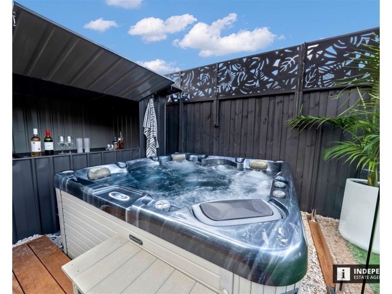 23 Merano Circuit, Cranbourne South VIC 3977