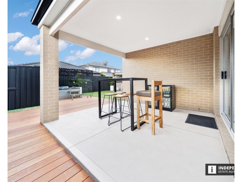 23 Merano Circuit, Cranbourne South VIC 3977