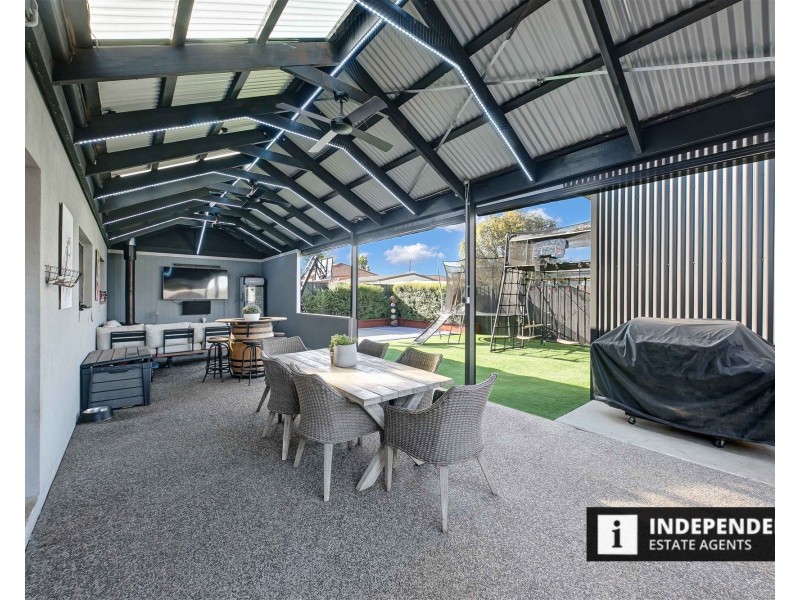 3 Cardigan Close, Melton South VIC 3338