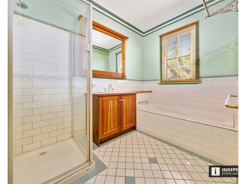 15 Garden Street, Cranbourne East VIC 3977