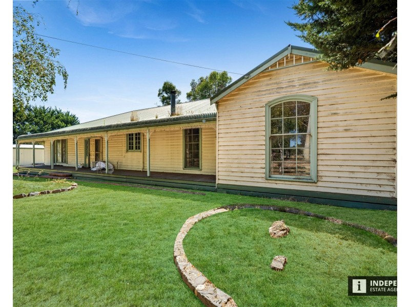 15 Garden Street, Cranbourne East VIC 3977