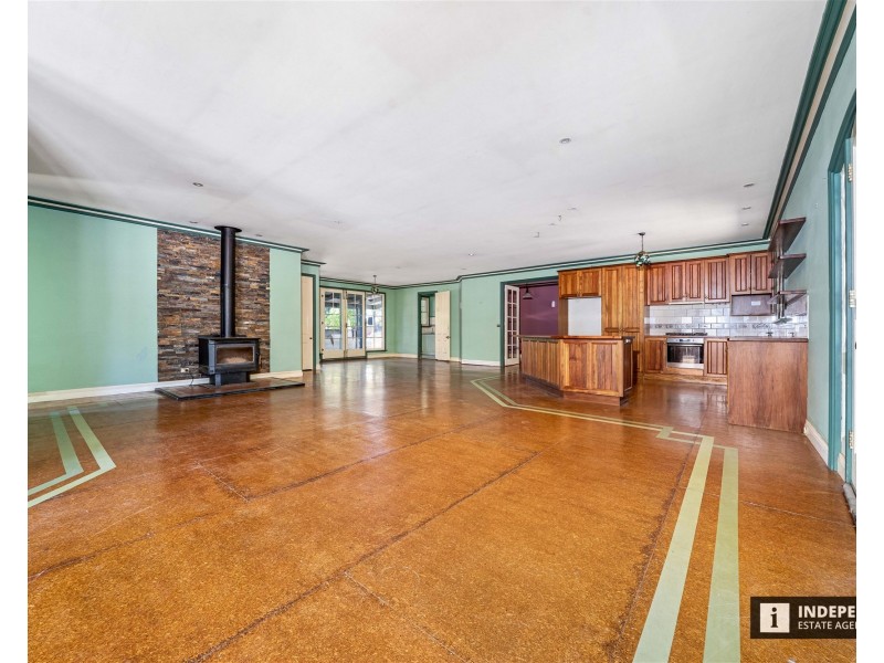 15 Garden Street, Cranbourne East VIC 3977