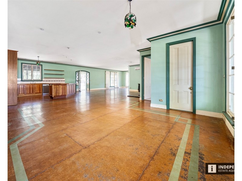 15 Garden Street, Cranbourne East VIC 3977