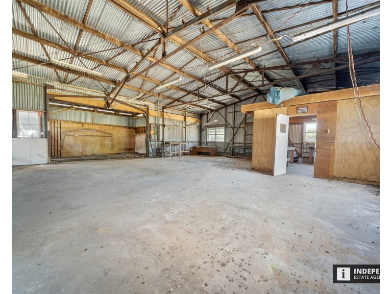 15 Garden Street, Cranbourne East VIC 3977