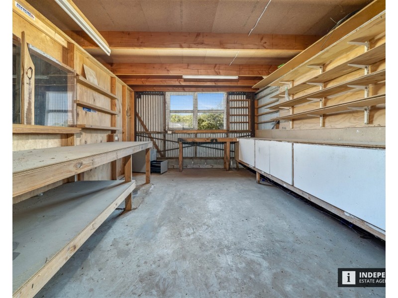 15 Garden Street, Cranbourne East VIC 3977