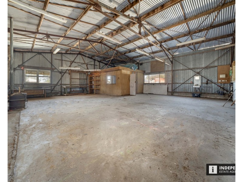 15 Garden Street, Cranbourne East VIC 3977