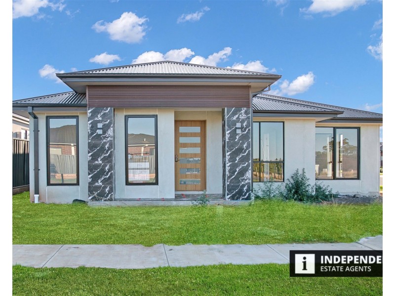 2 Ruff Way, Melton South VIC 3338