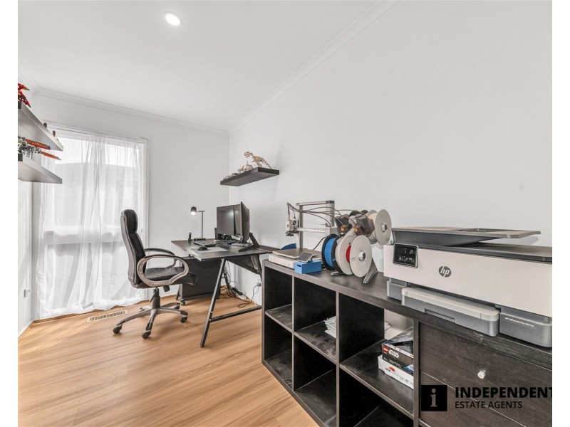 31 Fenfield Street, Cranbourne VIC 3977