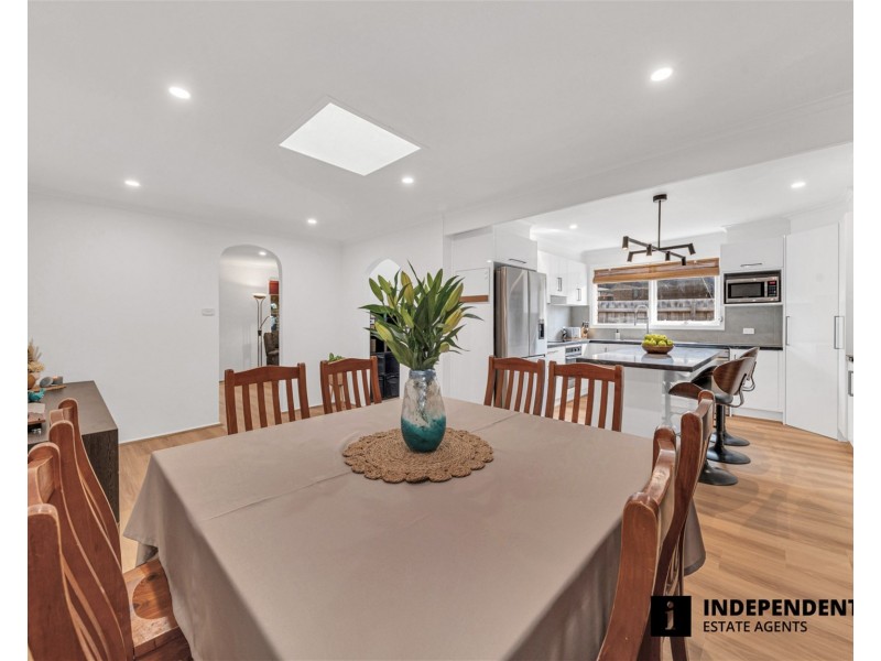 31 Fenfield Street, Cranbourne VIC 3977