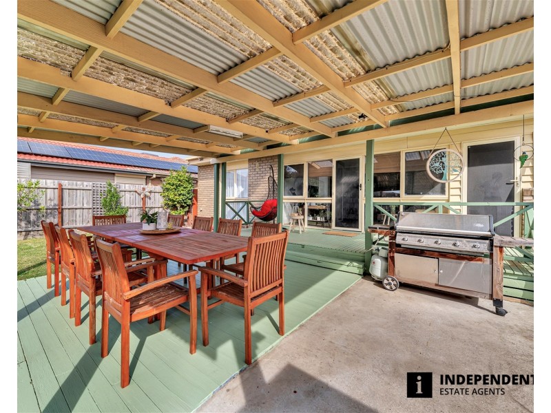 31 Fenfield Street, Cranbourne VIC 3977