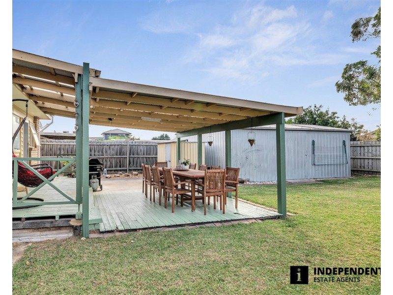 31 Fenfield Street, Cranbourne VIC 3977