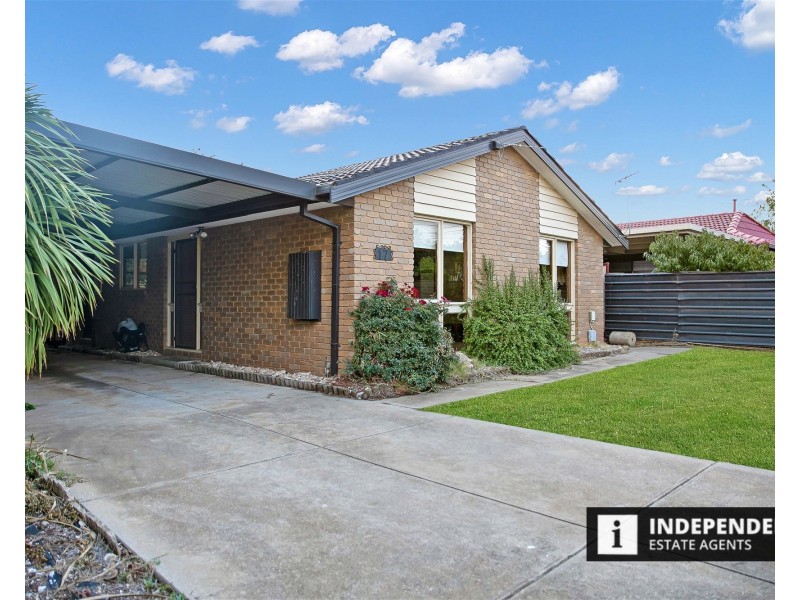 17 Monash Street, Melton South VIC 3338