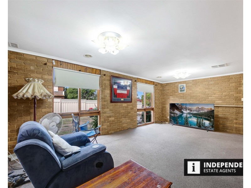 17 Monash Street, Melton South VIC 3338