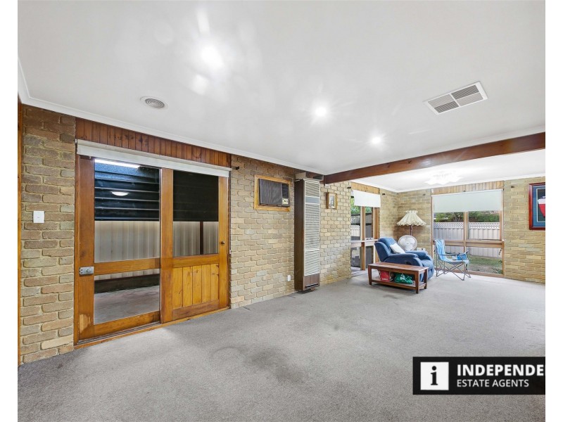 17 Monash Street, Melton South VIC 3338