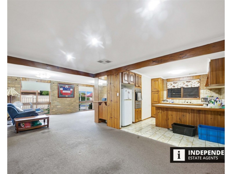 17 Monash Street, Melton South VIC 3338