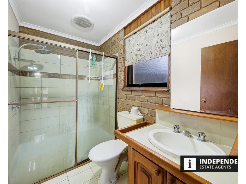 17 Monash Street, Melton South VIC 3338