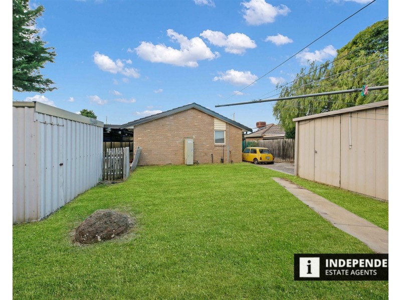17 Monash Street, Melton South VIC 3338