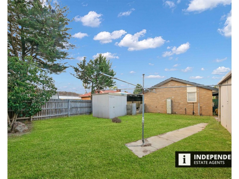 17 Monash Street, Melton South VIC 3338