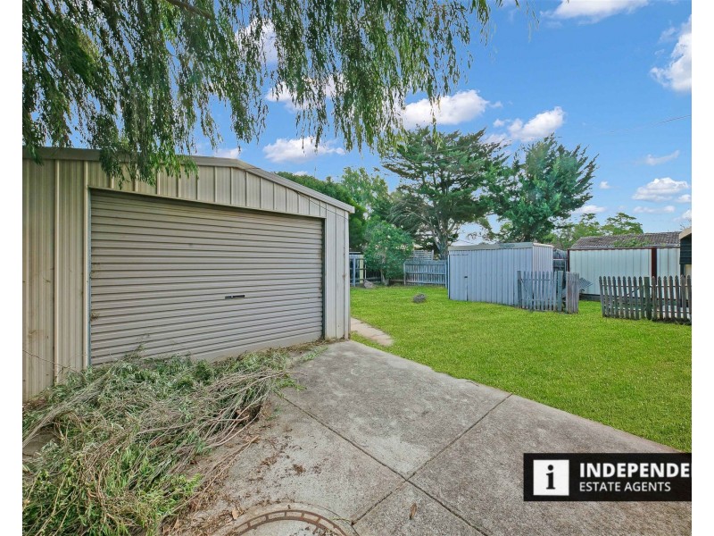 17 Monash Street, Melton South VIC 3338