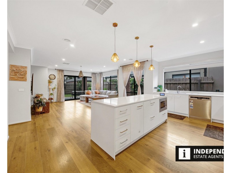 57 Rees Road, Melton South VIC 3338