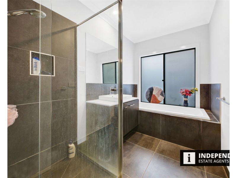 57 Rees Road, Melton South VIC 3338