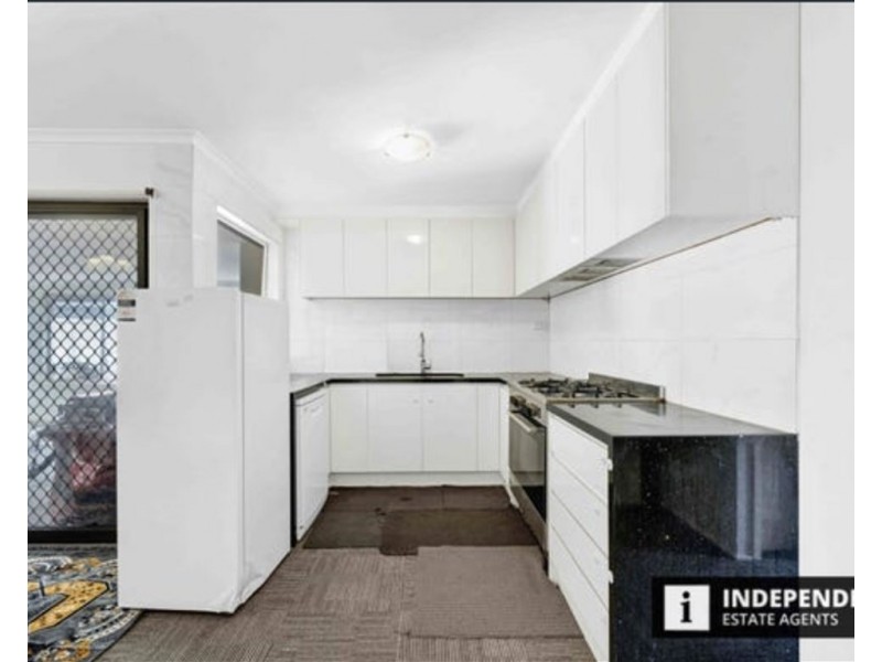 9 Garfield close, Melton South VIC 3338