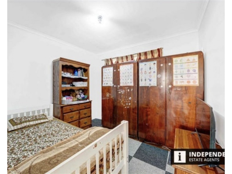 9 Garfield close, Melton South VIC 3338
