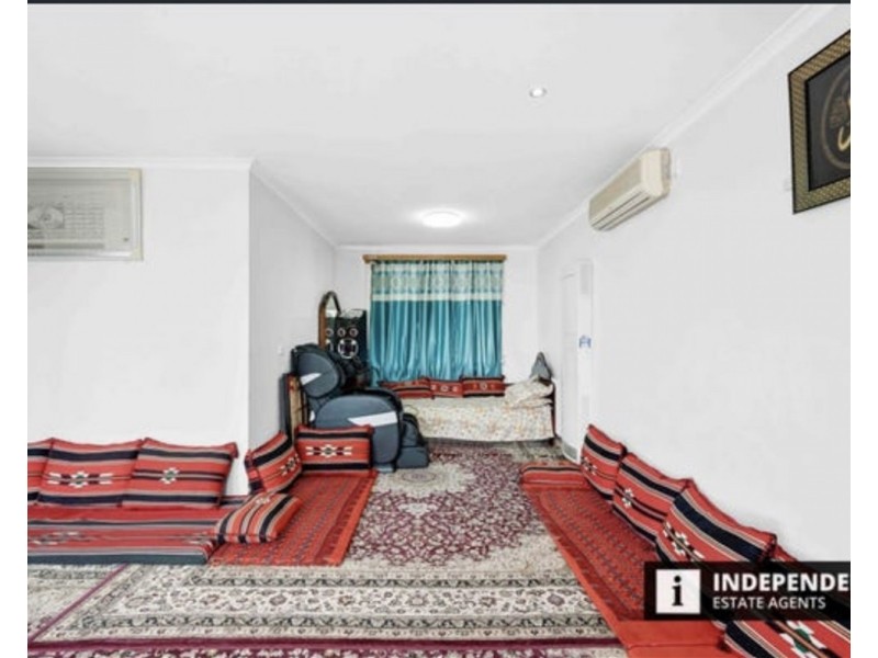 9 Garfield close, Melton South VIC 3338