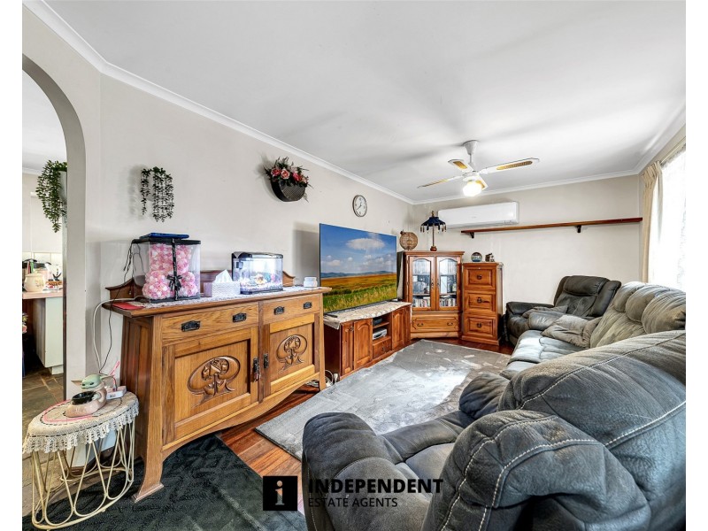 14 Heywood Crescent, Cranbourne North VIC 3977