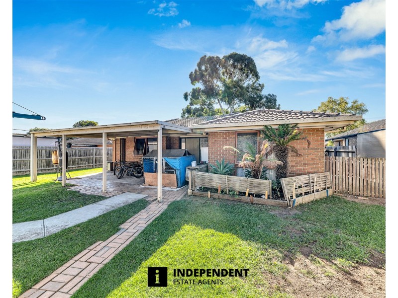 14 Heywood Crescent, Cranbourne North VIC 3977
