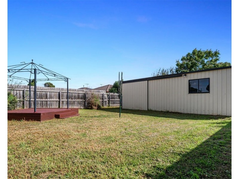 35  Grace Street, Melton South VIC 3338