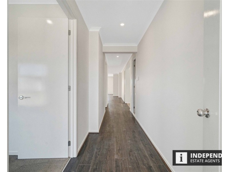 129 Shelterbelt Avenue, Melton South VIC 3338