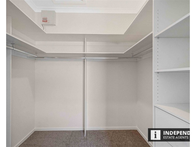 129 Shelterbelt Avenue, Melton South VIC 3338