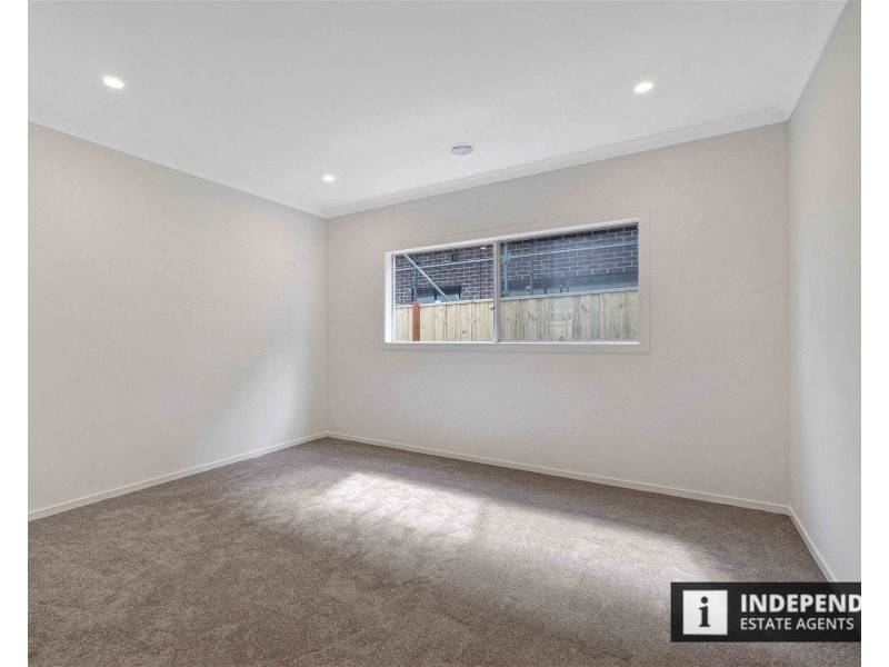 129 Shelterbelt Avenue, Melton South VIC 3338