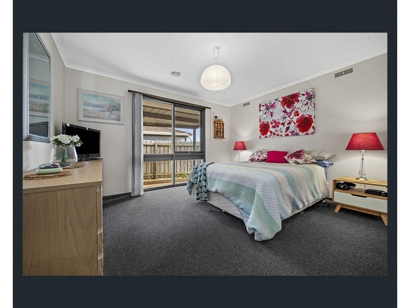 2 stafford street, Melton South VIC 3338