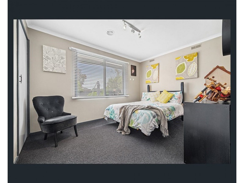 2 stafford street, Melton South VIC 3338