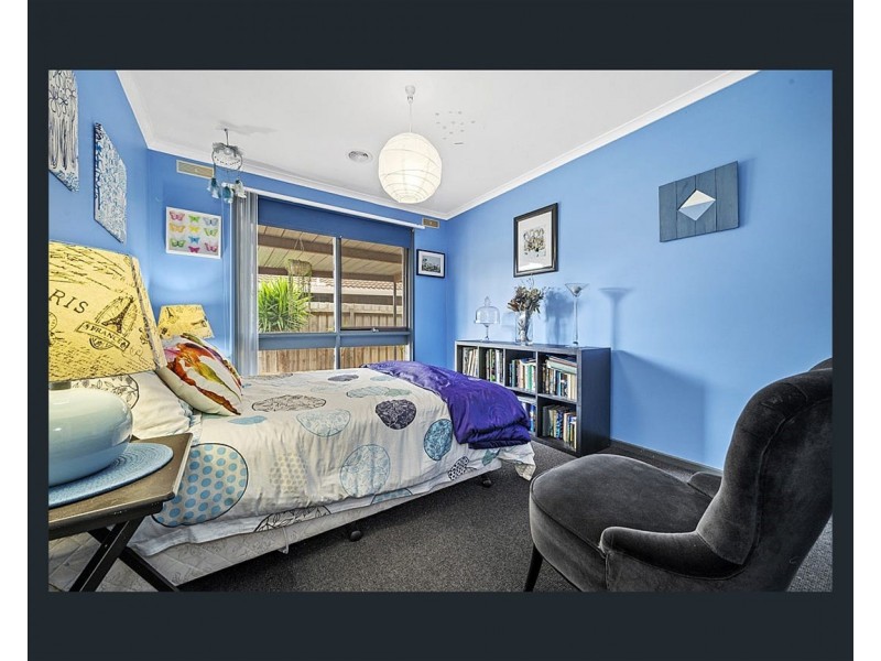 2 stafford street, Melton South VIC 3338