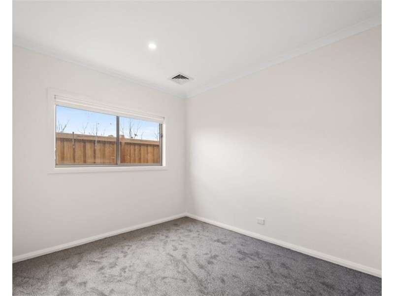 15 Kallara Road, Brookfield VIC 3338
