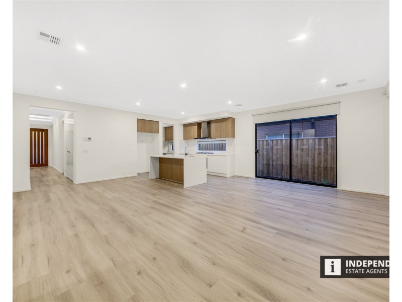 27  Saltgrass Avenue, Tarneit VIC 3029