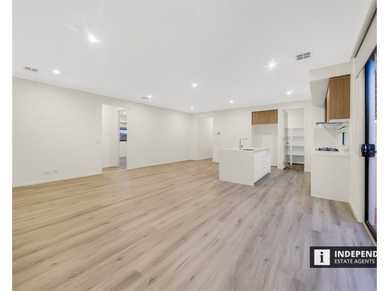 27  Saltgrass Avenue, Tarneit VIC 3029