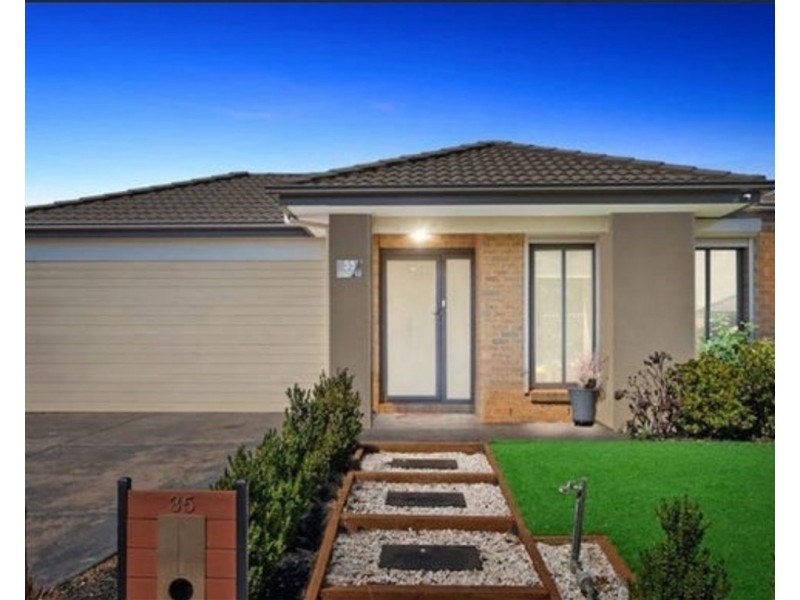 35 Clement way, Melton South VIC 3338
