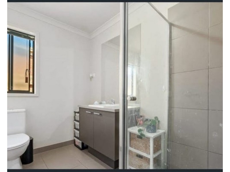 35 Clement way, Melton South VIC 3338
