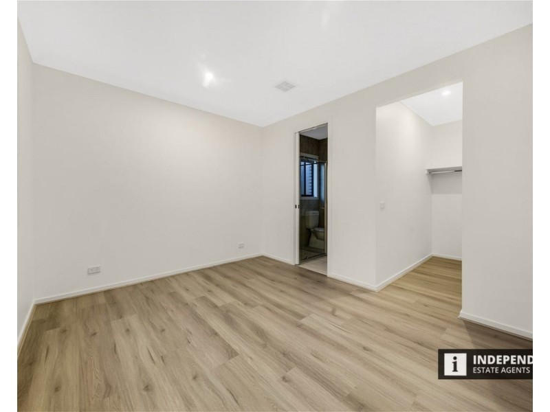 27 Saltgrass Av, Tarneit VIC 3029